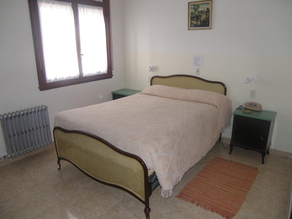 Hotel Touring Club Trelew Phòng bức ảnh